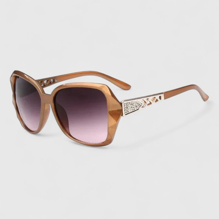 Avalynne | Sophisticated Sunglasses