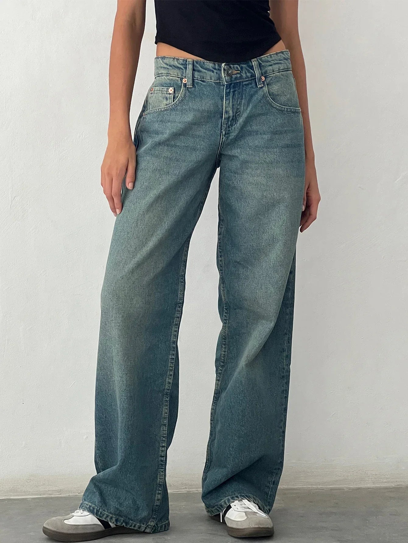 Vintage Baggy Jeans | Relaxed High-Waist Fit with Retro Charm