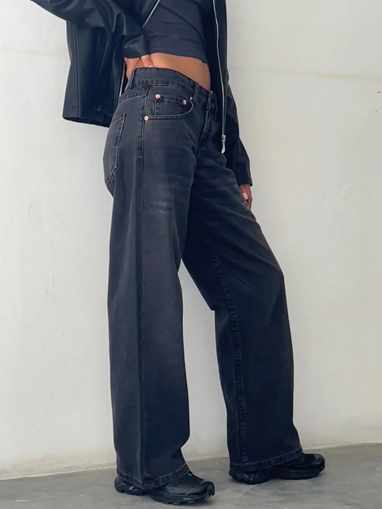 Vintage Baggy Jeans | Relaxed High-Waist Fit with Retro Charm